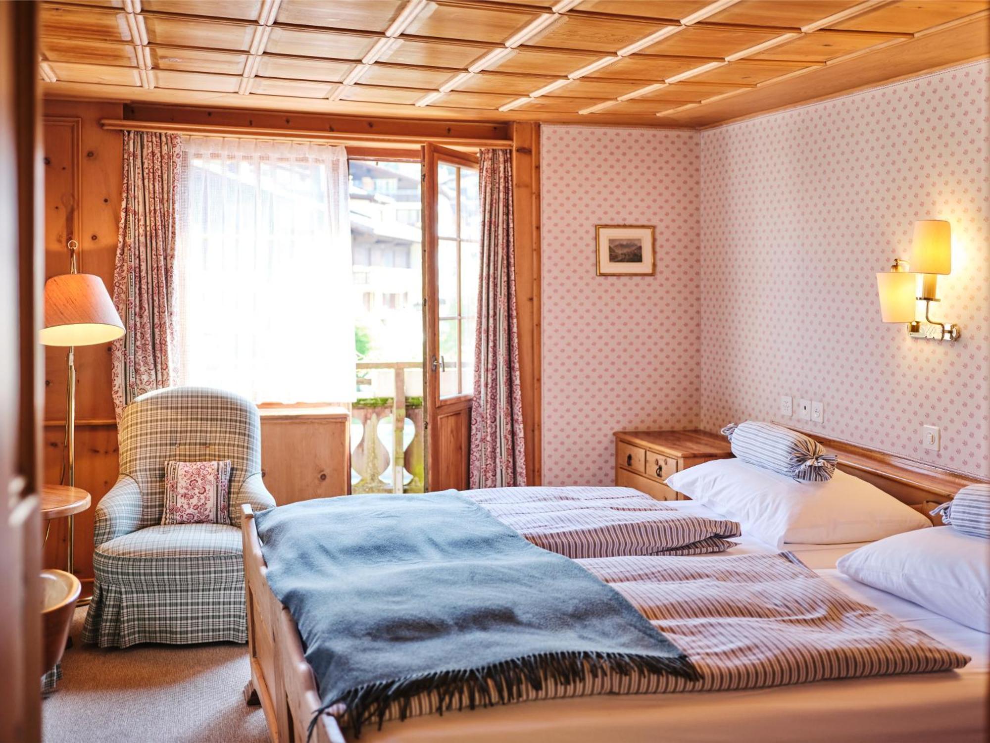 Hotel Chesa Grischuna Klosters Zewnętrze zdjęcie